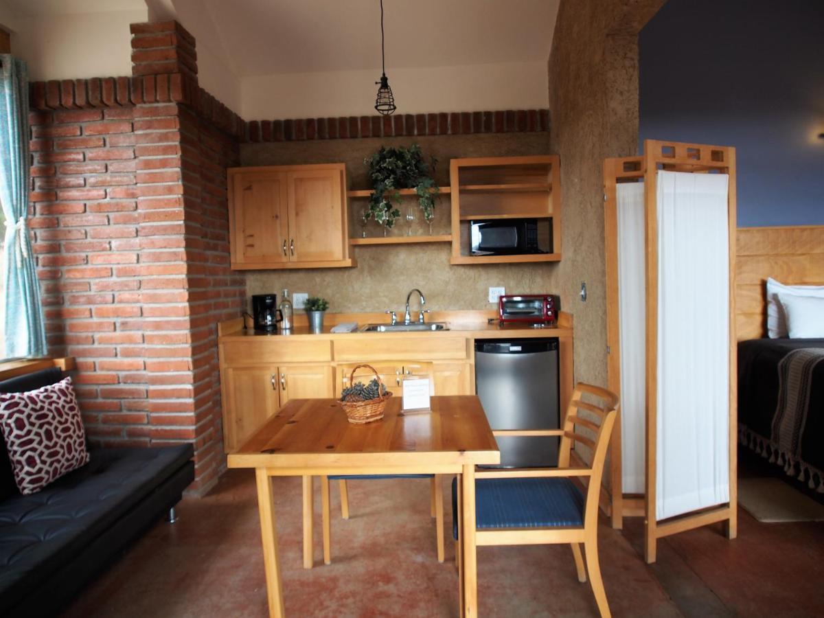 Casa Mayoral B&B Pet Friendly Валье-де-Гуадалупе Экстерьер фото